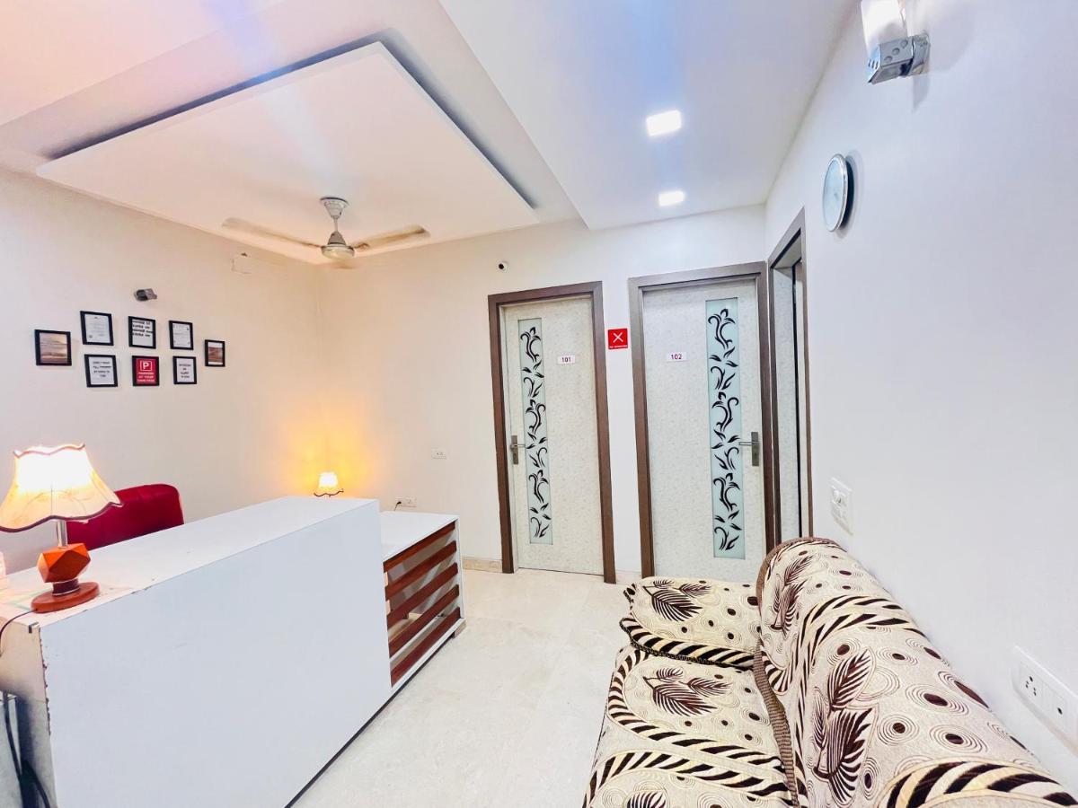 Hotel Park Pride Pitampura New Delhi, Couple Friendly 외부 사진