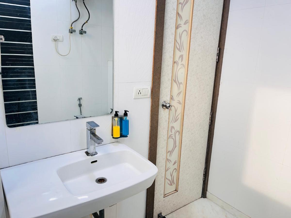 Hotel Park Pride Pitampura New Delhi, Couple Friendly 외부 사진